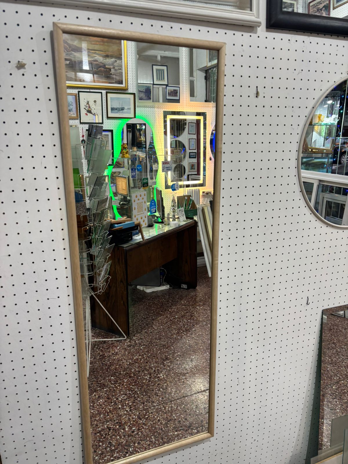 Espejo Bombé con Marco de Madera Natural Colgante 120x40 cm