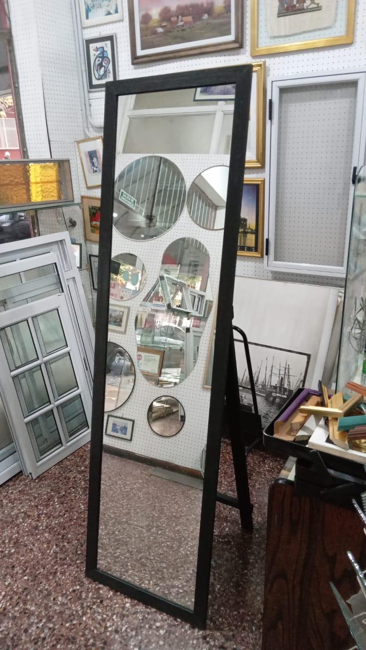 Espejo 50x160 con pie y marco de madera 5cm